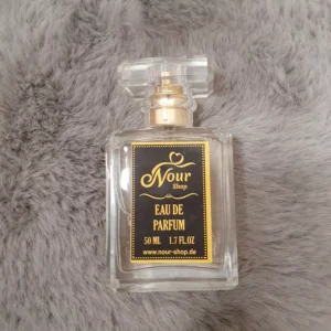 عرض خمس عطور 50مل